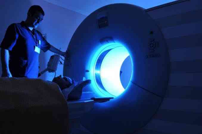 Japanese scientists successfully created an MRI machine that can record your dreams and reconstruct them for you to watch while you're awake. - MirrorLog